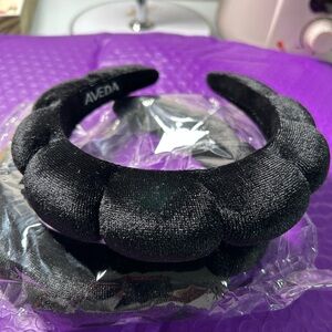 Aveda Elegant Black Padded Headband